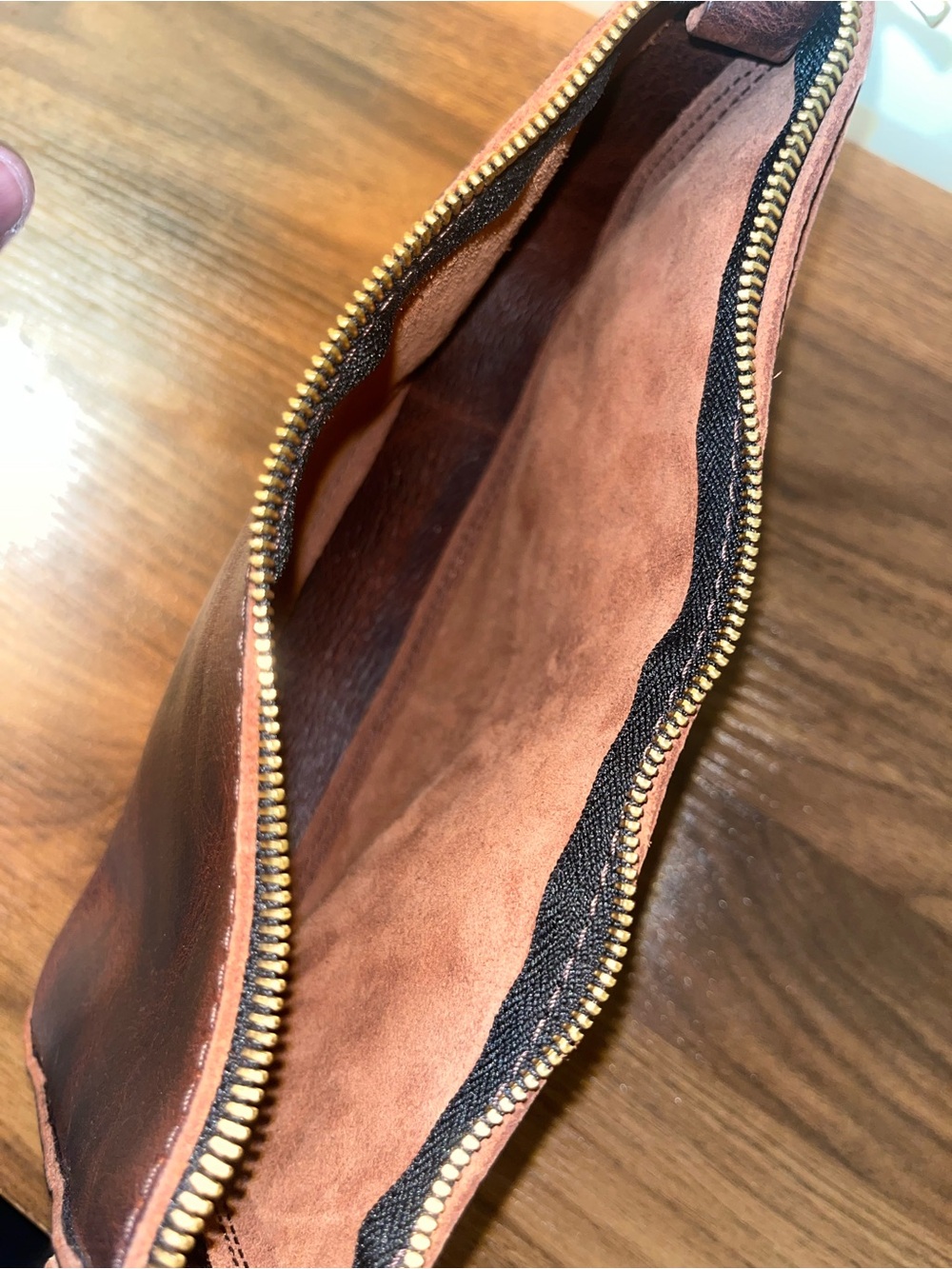 Portland Leather Dark Brown Leather Toiletry Bag - Picture 4 of 4